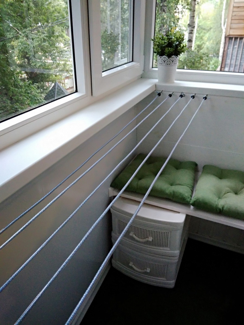 фото:Бюджетная сушилка для балкона