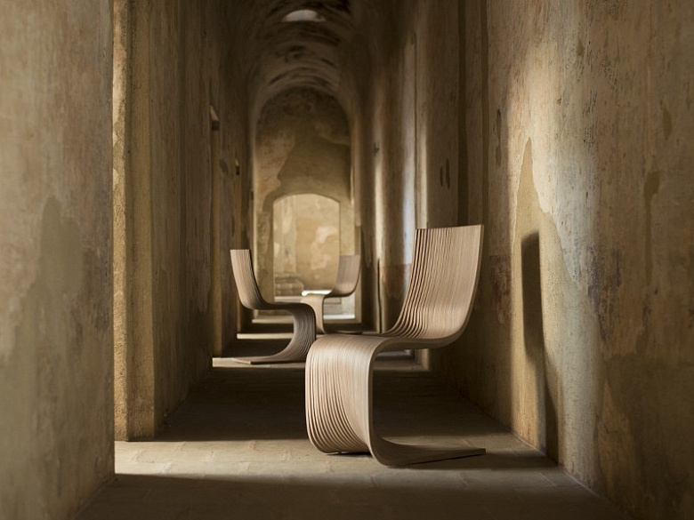 фото:Яркое кресло для отдыха