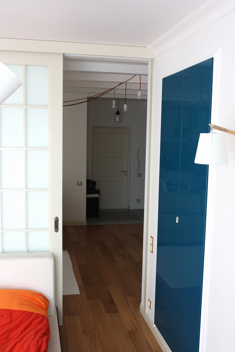 фото:Светлая квартира с панорамными окнами - часть 1 - Спальня