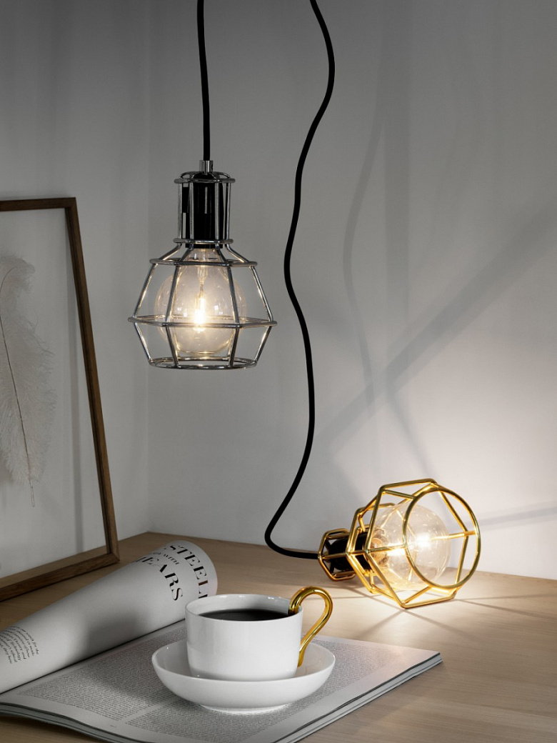 фото:Гаражная лампа в интерьере дома