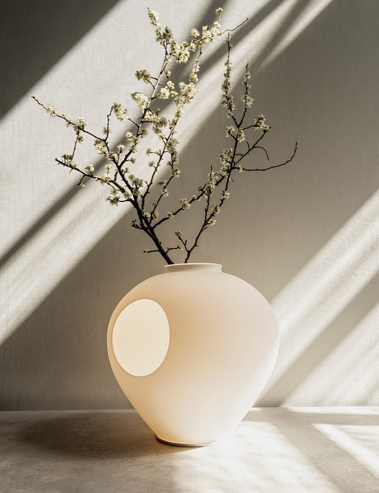 фото:Настольная лампа: Свет и природные формы