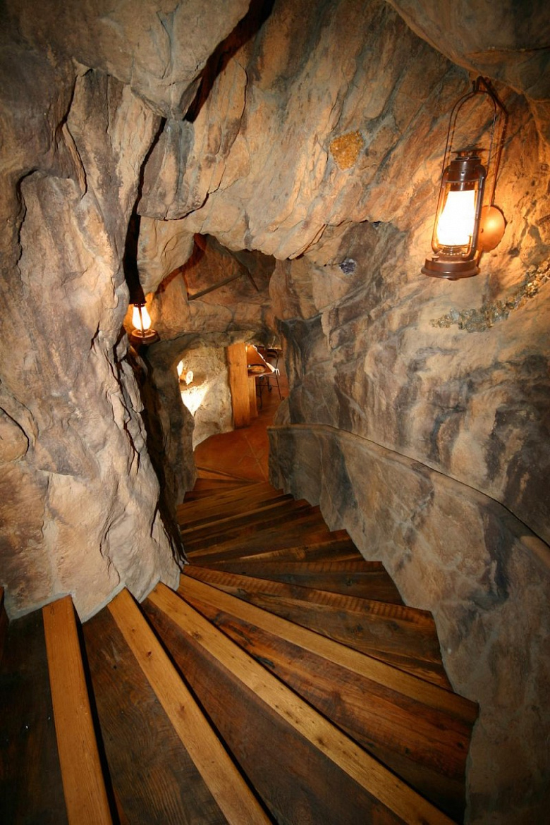 фото:Необычные интерьеры. Пещерные люди XXI века